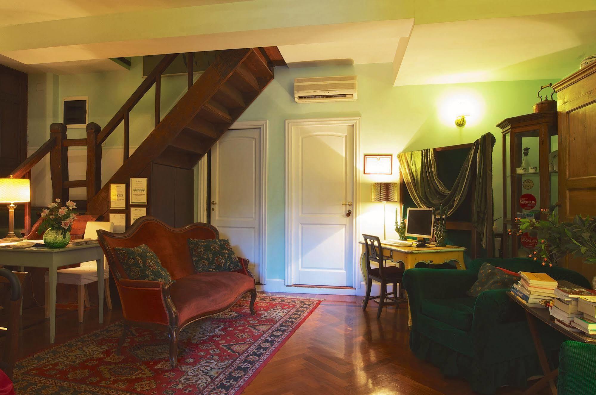 Guest House Arco Dei Tolomei Rome Exterior photo